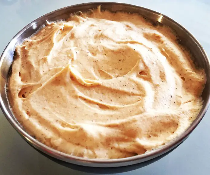 Hjemmelavet flødeis med lakrids- og vaniljesmag » Nem opskrift på is