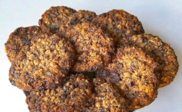 Sprøde mandel-chokolade småkager » Glutenfrie LCHF Cookies