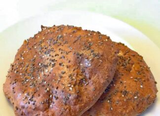 Sandwichboller med chiafrø - sund opskrift på glutenfrit proteinbrød